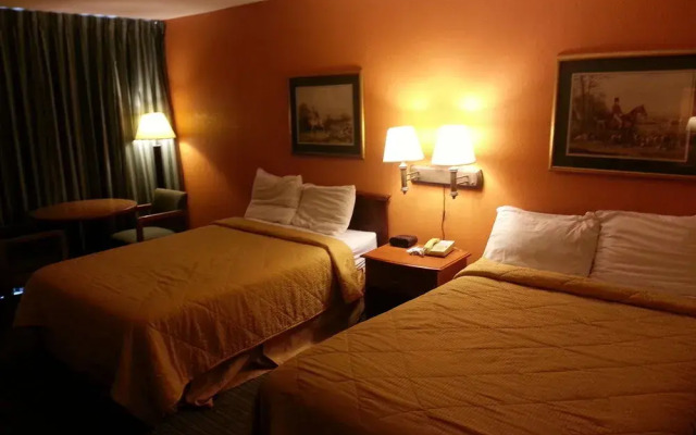 Rodeway Inn & Suites