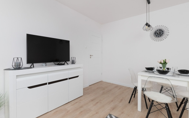 Warszawska Apartment Gdynia by Renters