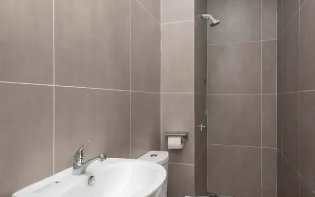 2BR Space Apt Near KSL CIQ JB