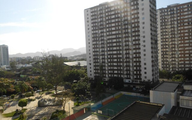 Gohouse - Pontoes 703