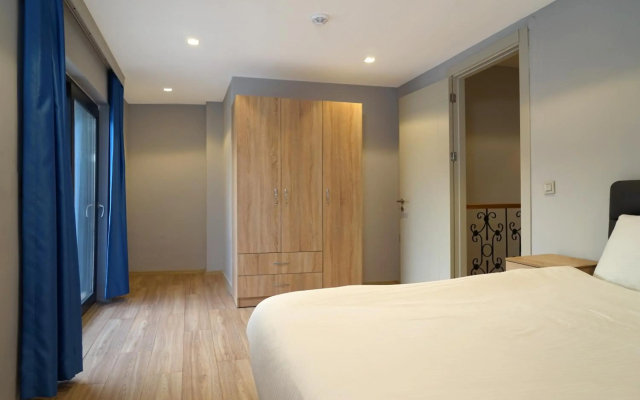 Mene Suites