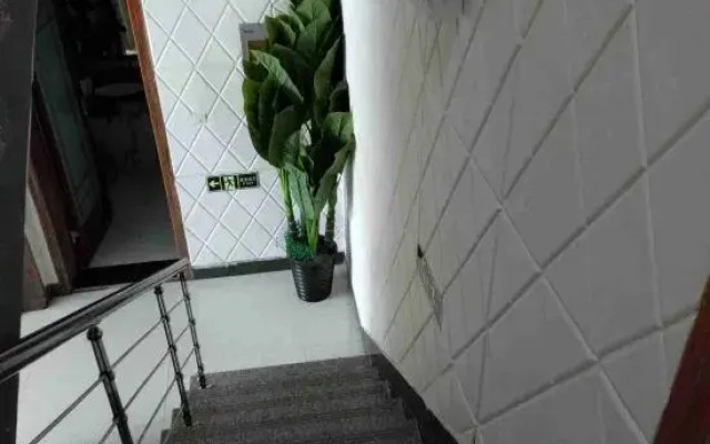 Weipai Business Hotel