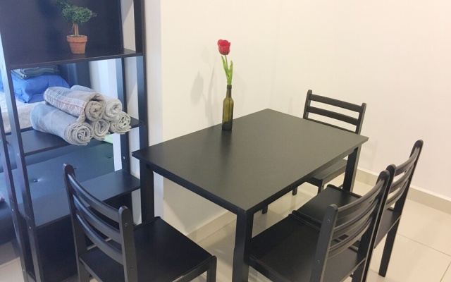 Mansion One Bedroom Suite – Guest Rooms – George Town
