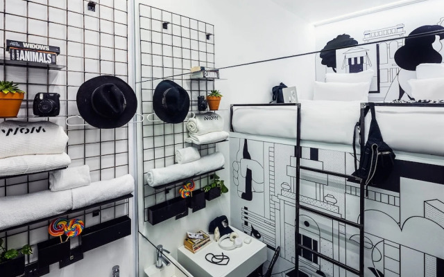 Wom Allenby Pod Hotel