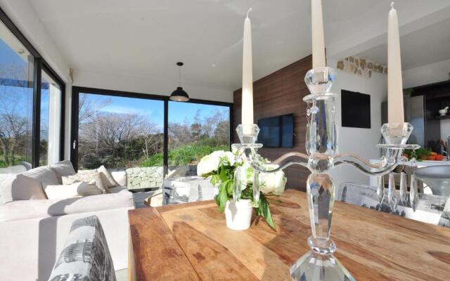 Luxury Villa Luminosa
