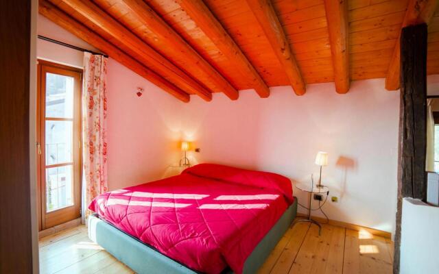 Holiday Home In Toscolano With Parking Space