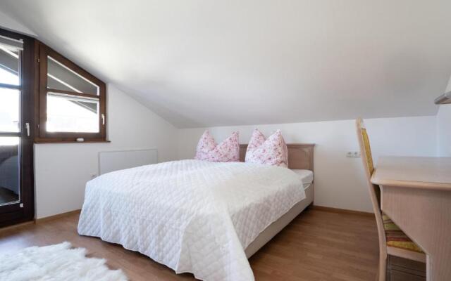 Schöne 4-Zimmer Wohnung mitten in den Alpen