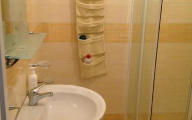 Casa indipendente con ampia veranda