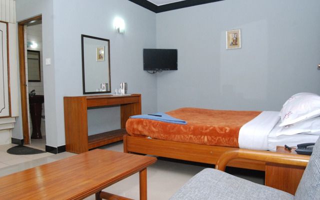 Hotel Shiv Shanti Grand