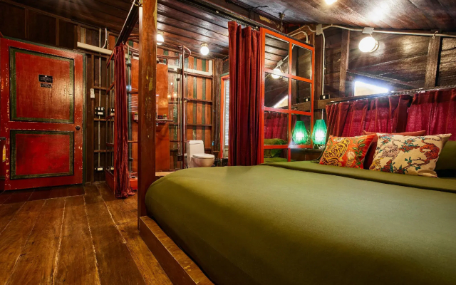 Loy La Long Hotel (SHA Extra Plus)