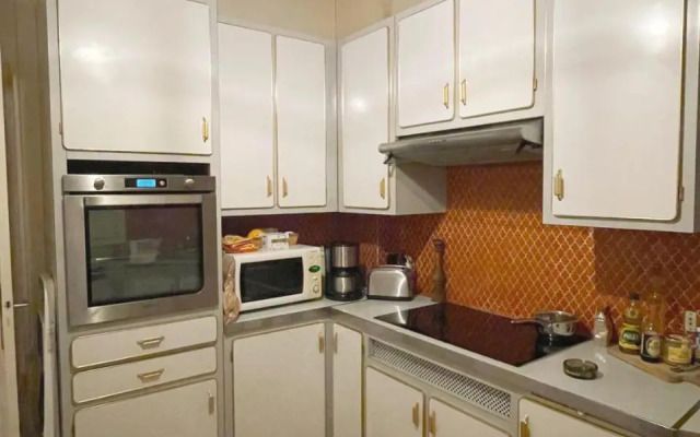 beautiful flat in the center of Paris 6 th district