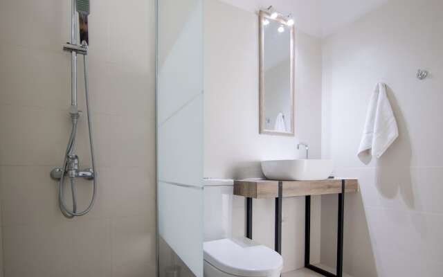 Phaedrus Living: Seaview Luxury Flat Athina Grenada