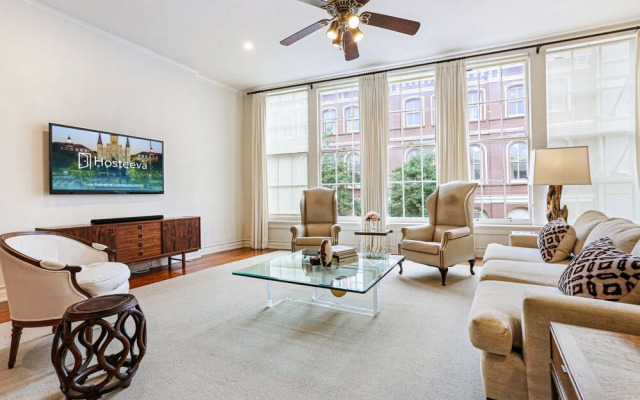 Luxury 4BR With Private Rooftop Deck