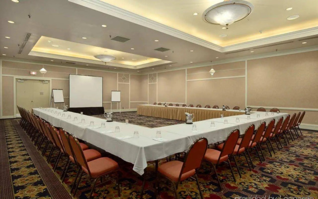 Embassy Suites by Hilton Atlanta Airport