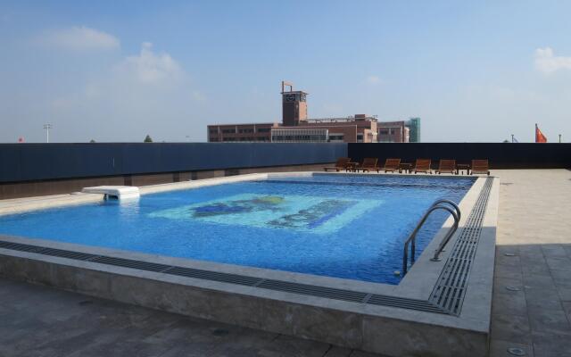 Foger Yacht Hotel