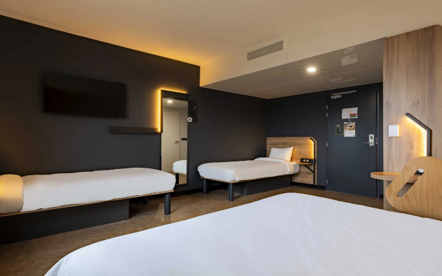B&B HOTEL Valenciennes Onnaing