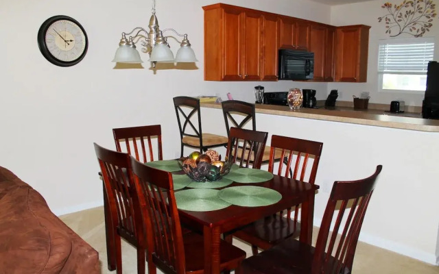 1623 Willow Bend