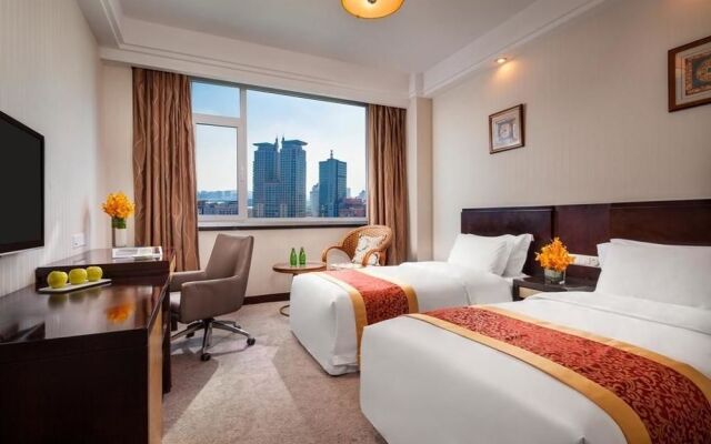 Jinan Luneng Xinyi Business Hotel