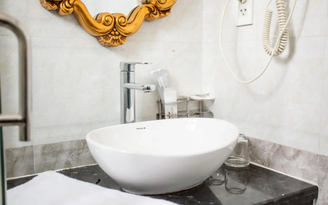 Phung Hoang Golden Hotel