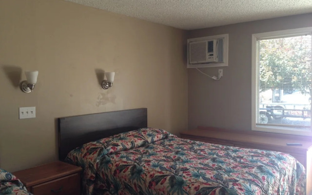 Oasis Motel
