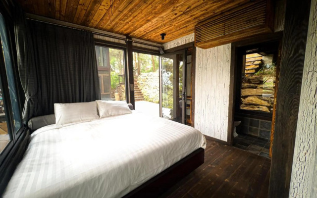 Amaya Retreat