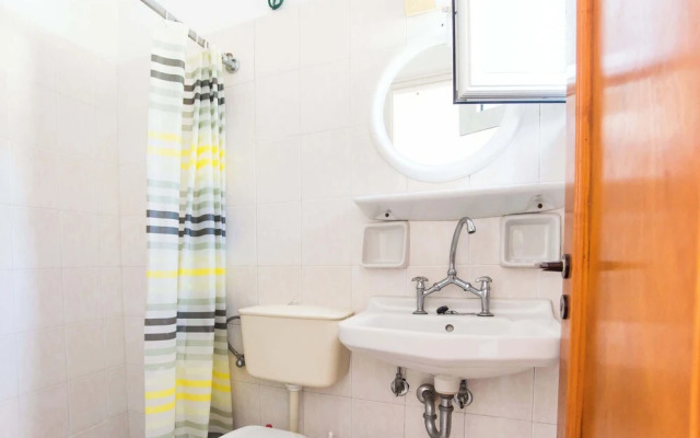 Bluewhite Studio - Mountain View by the Pool