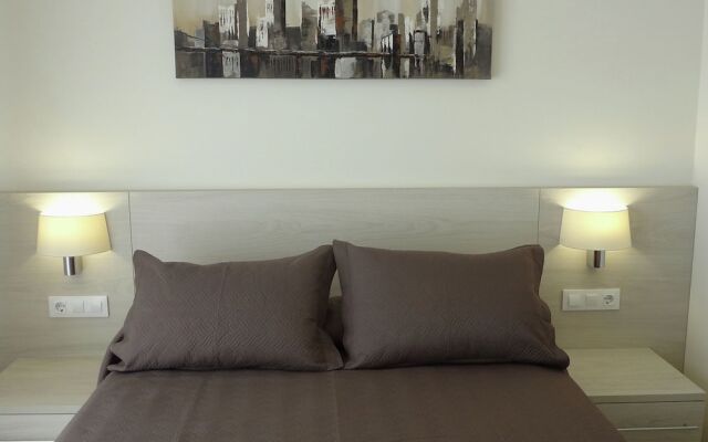 Modern Apartment In Rosas 150 M From The Beach With Wifi