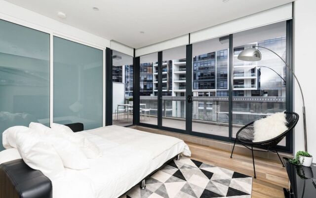 Chic CBD Pad + Pool + Gym + Sauna + Parking