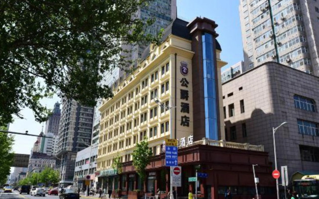 Duke Hotel