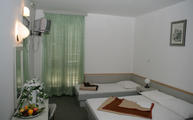 Hotel Miran