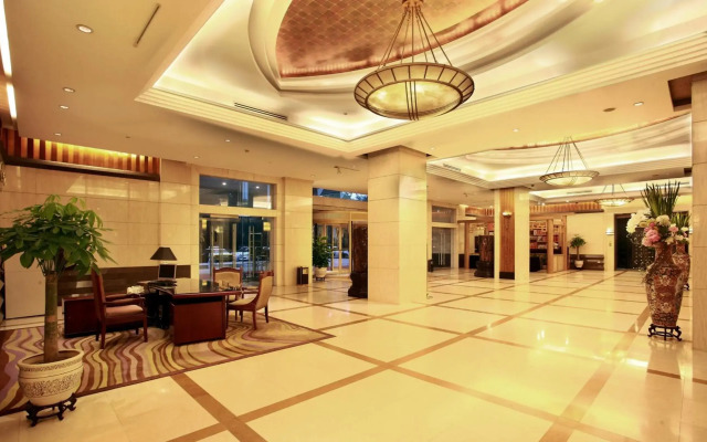 Guilin Lijiang Waterfall Hotel