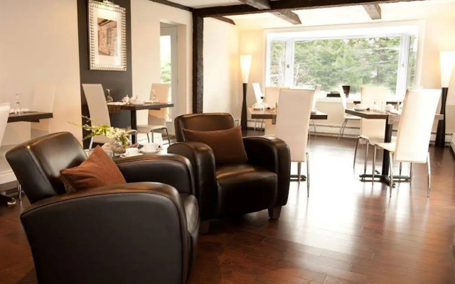 Auberge Sous L'Edredon B&B