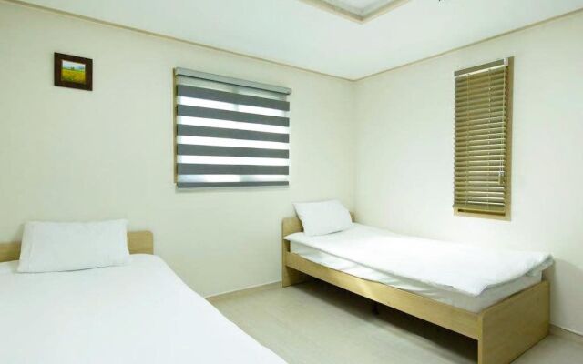 Hub Guest House