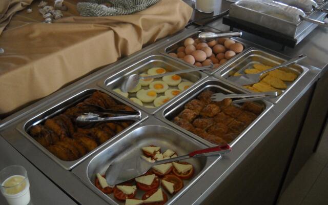 Thea Hotel