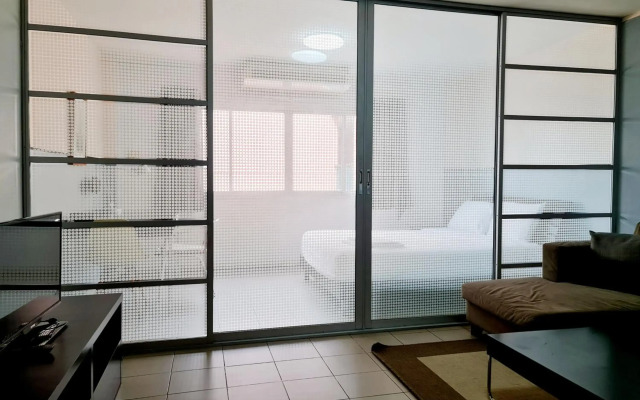 Sathorn Terrace Apartment