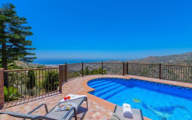 Casa Urdiales I Torrox by Ruralidays