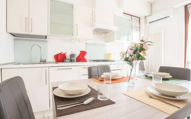 Bright Apartments Desenzano - Gramsci City Centre