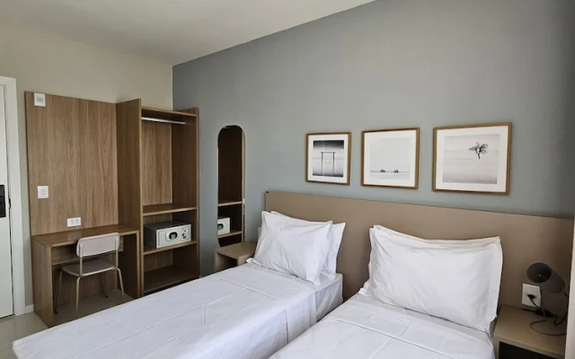 Aero Hotel