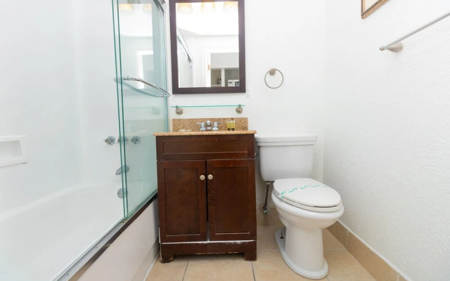 707 Partial Ocean Hollywood Beach