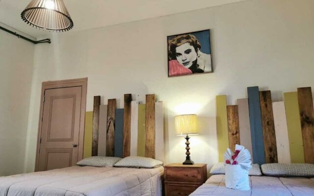 Hostel Punto 72
