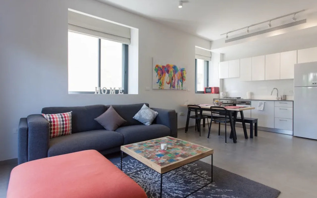 Sunny Luxary Apartments