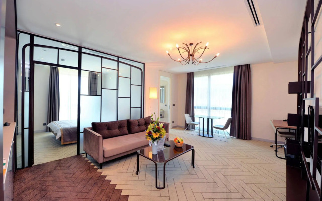 L'onde Business Suites