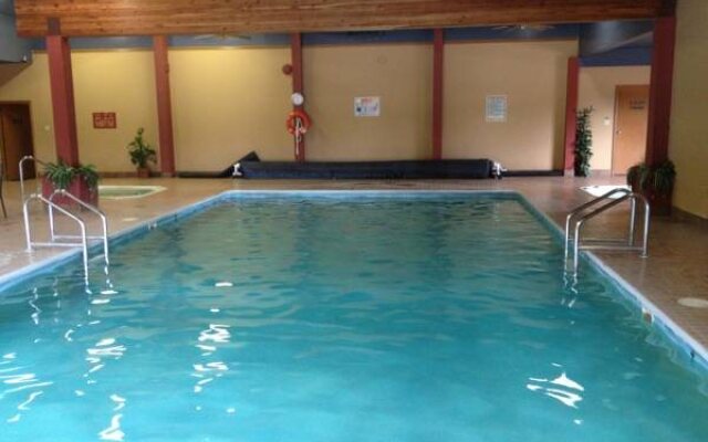Spruce Hill Resort & Spa