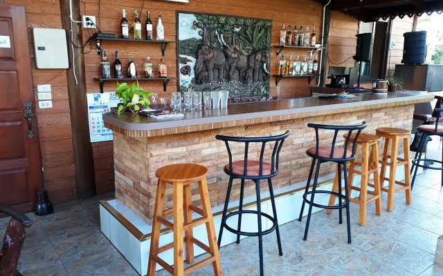 Pongsin Resort and Restaurant