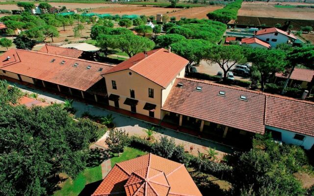 Semi-Detached Holiday Home with AC in the South of Tuscany