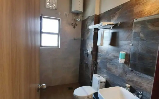 Hotel Gulmohar Grand