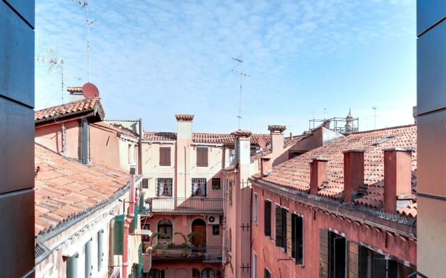 Rialto Bridge Venice Apartment