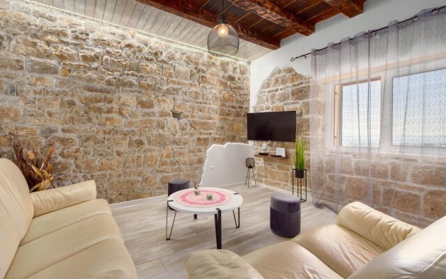 Awesome Home in Kucine With Wifi and 3 Bedrooms