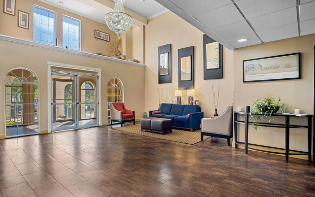 Quality Suites Irving-Las Colinas