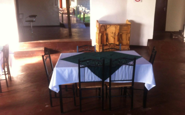 Lion Roars Lodge
